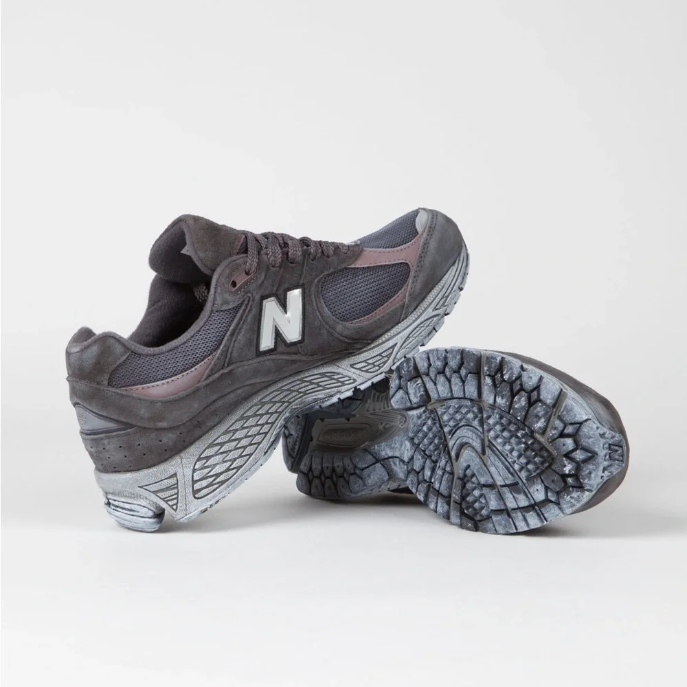 Womens New Balance 2002R Gore Tex Shoes Magnet Mood Indigo Sneaker Viral Running